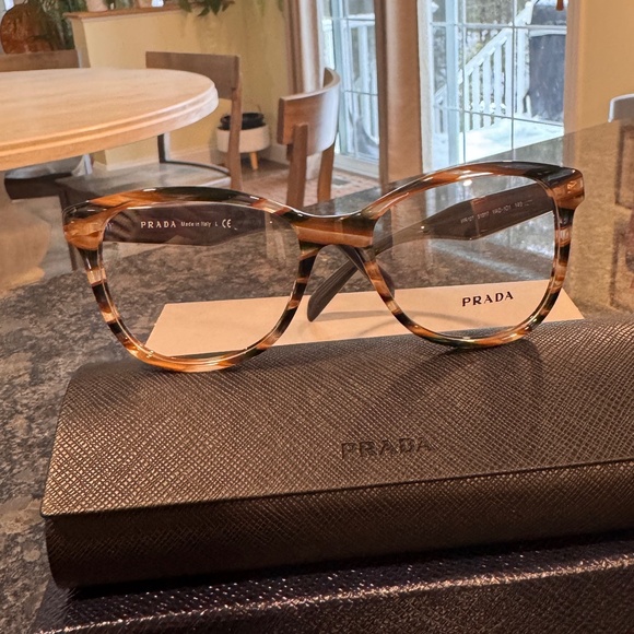 Prada eyeglasses VPR12T - Picture 1 of 4